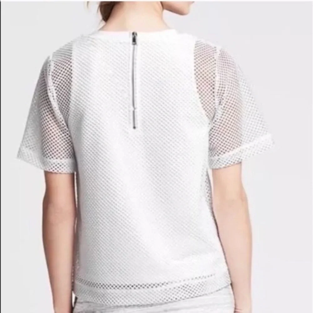 Banana Republic White Mesh Layered Short Sleeve Crewneck Blouse - Picture 4 of 16